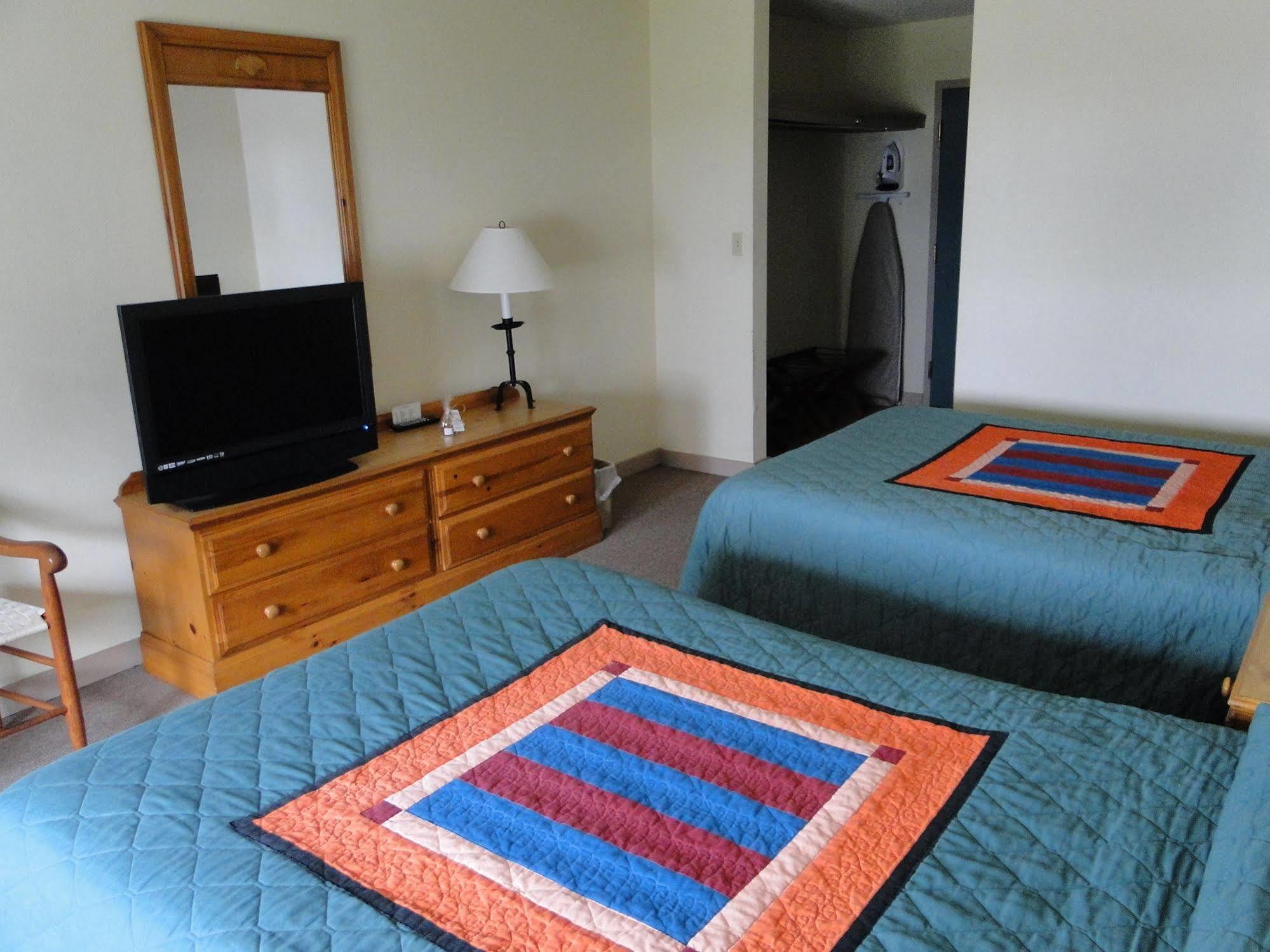 Amish Inn Nappanee Екстер'єр фото